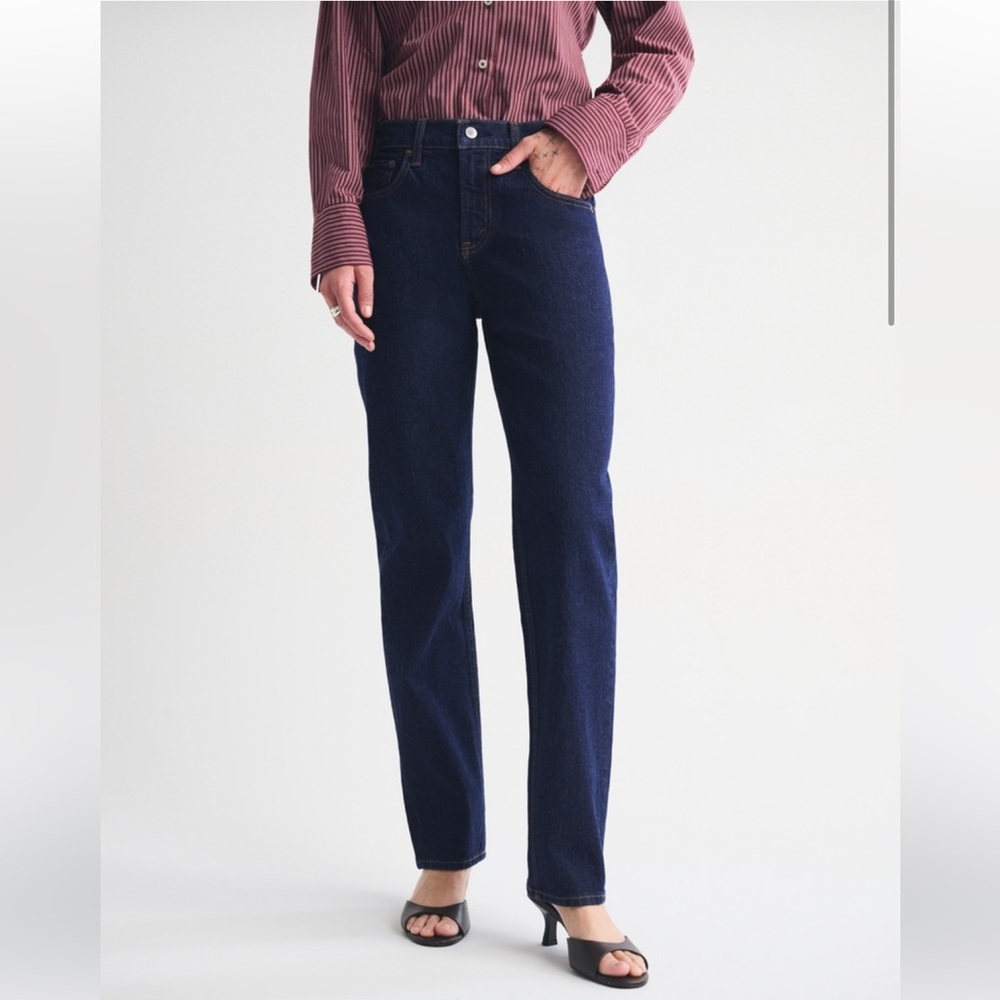 Abercrombie & Fitch Curve Love Ultra High Rise 90s Straight Jean